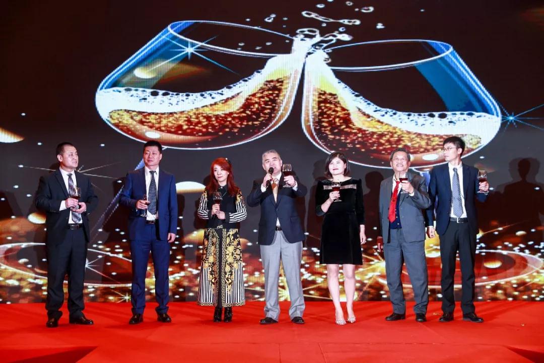 熱烈慶?!白兏飫撔?揚帆未來”北京中成康富2019年合伙人年會勝利召開 熱烈慶?!白兏飫撔?揚帆未來”北京中成康富2019年合伙人年會勝利召開