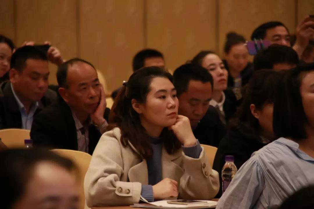 熱烈慶?！白兏飫撔?揚帆未來”北京中成康富2019年合伙人年會勝利召開